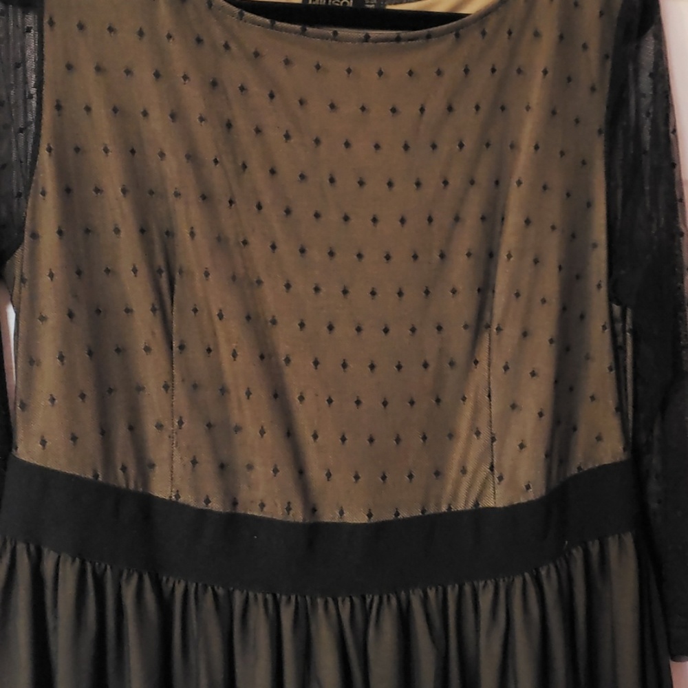 Dress - Picture 3 of 5